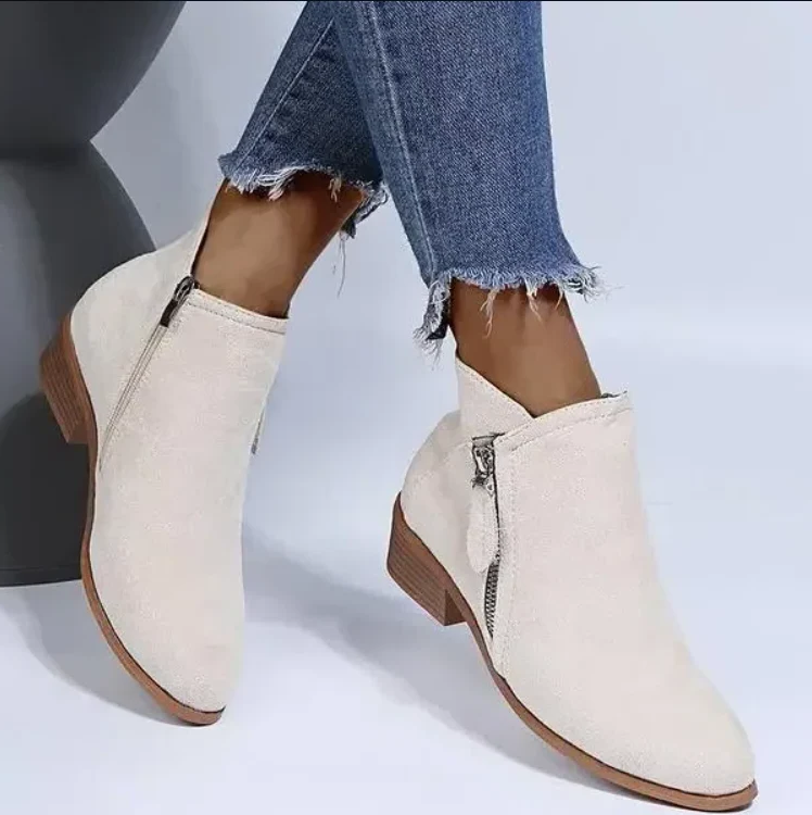 Orthopaedic leather boots for women - product image 1