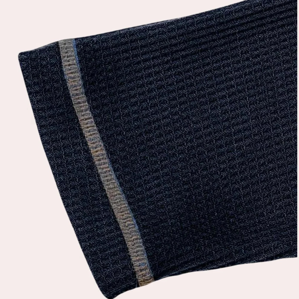 Soft and Comfortable Men's T-shirt - product detail 5