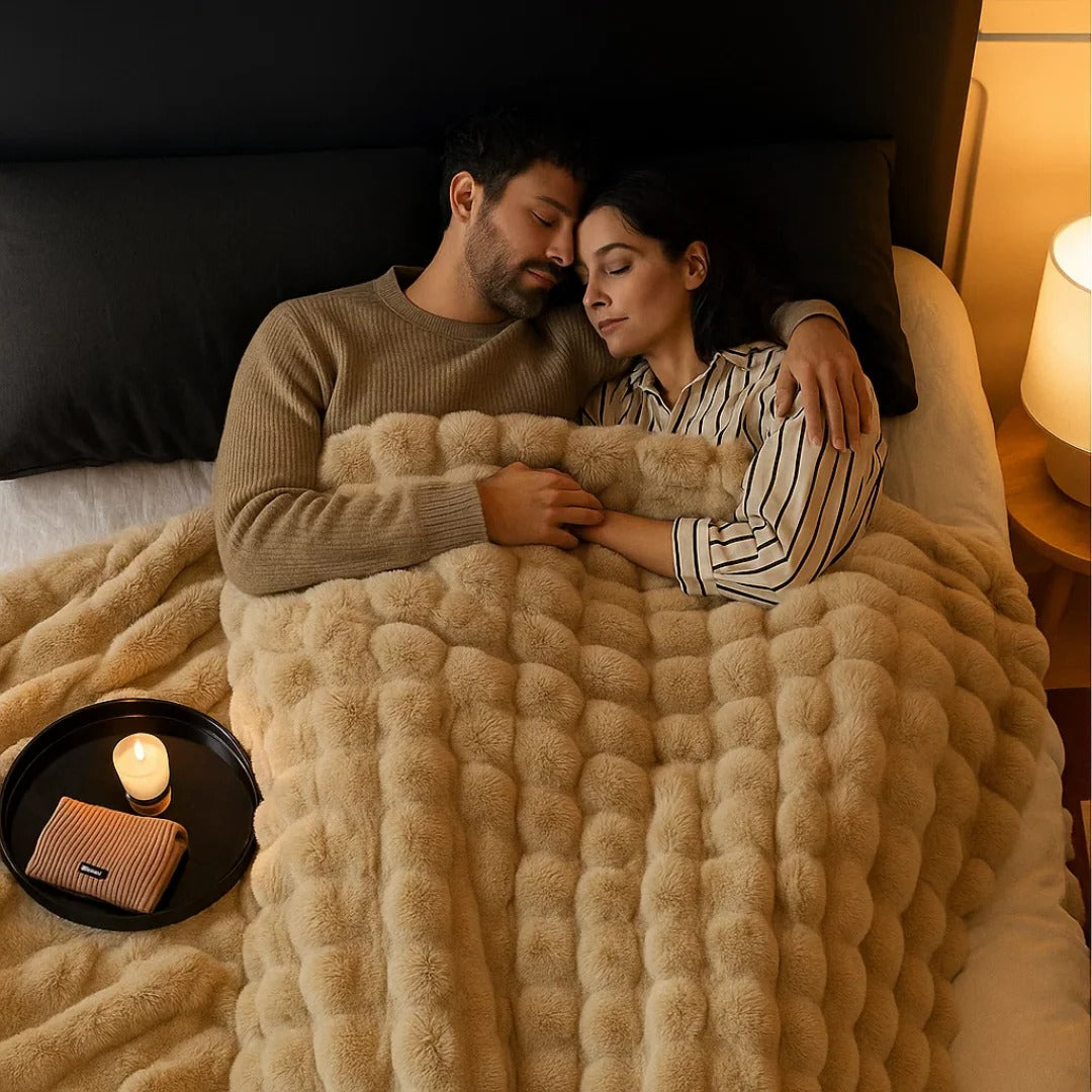 All-Season Blanket with Elegant Design - product detail 5