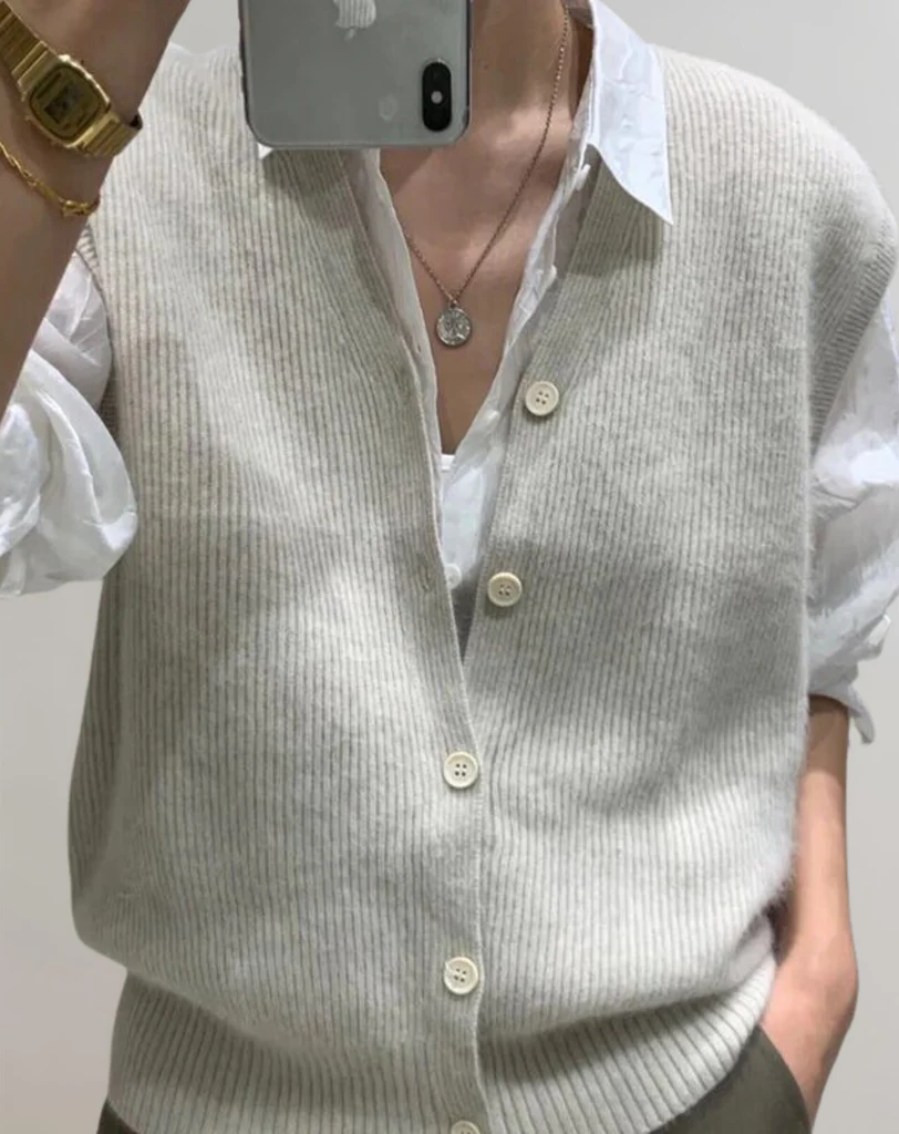 Casual knitted waistcoat with button placket - product image 4