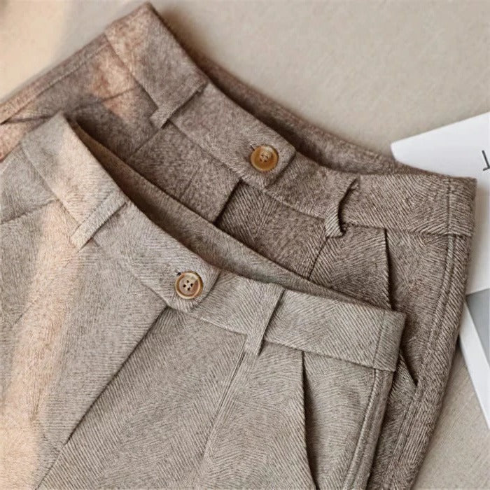 Elegant and Fitted Women's Pants - product image 1