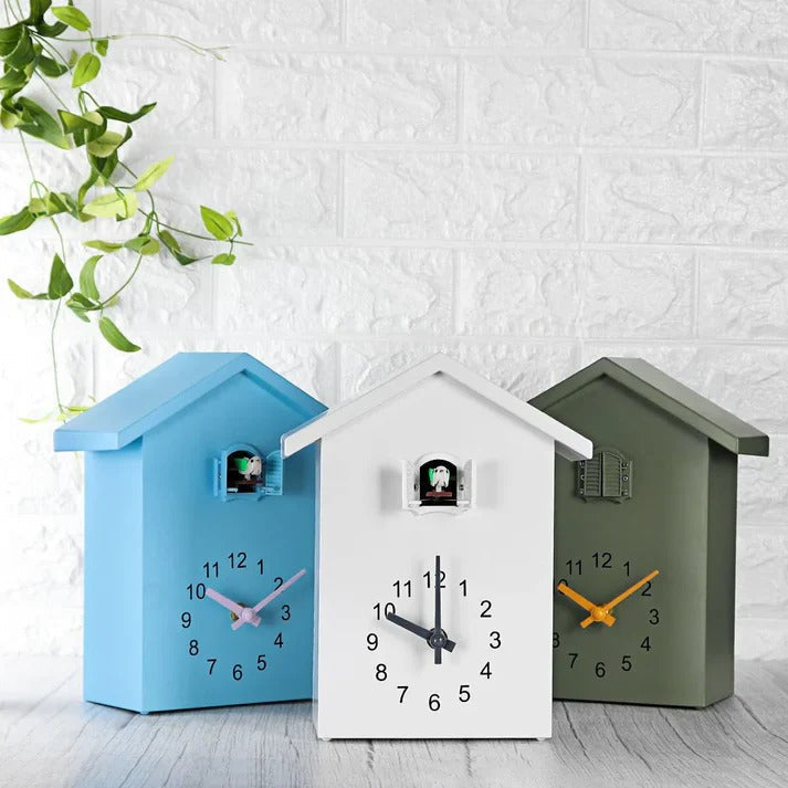 Cuckoo Clock with Decorative Design - product detail 5