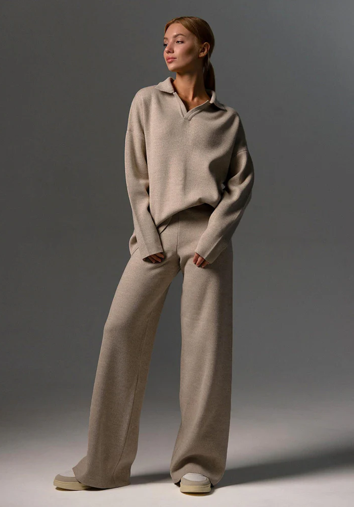 Comfortable women's pants set with an elegant design - product image 1