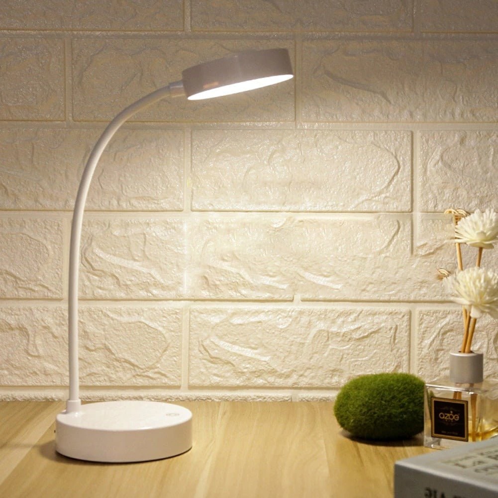 Lámpara de escritorio LED con cuello de cisne flexible ajustable, recargable por USB, de diseño corto y compacto
