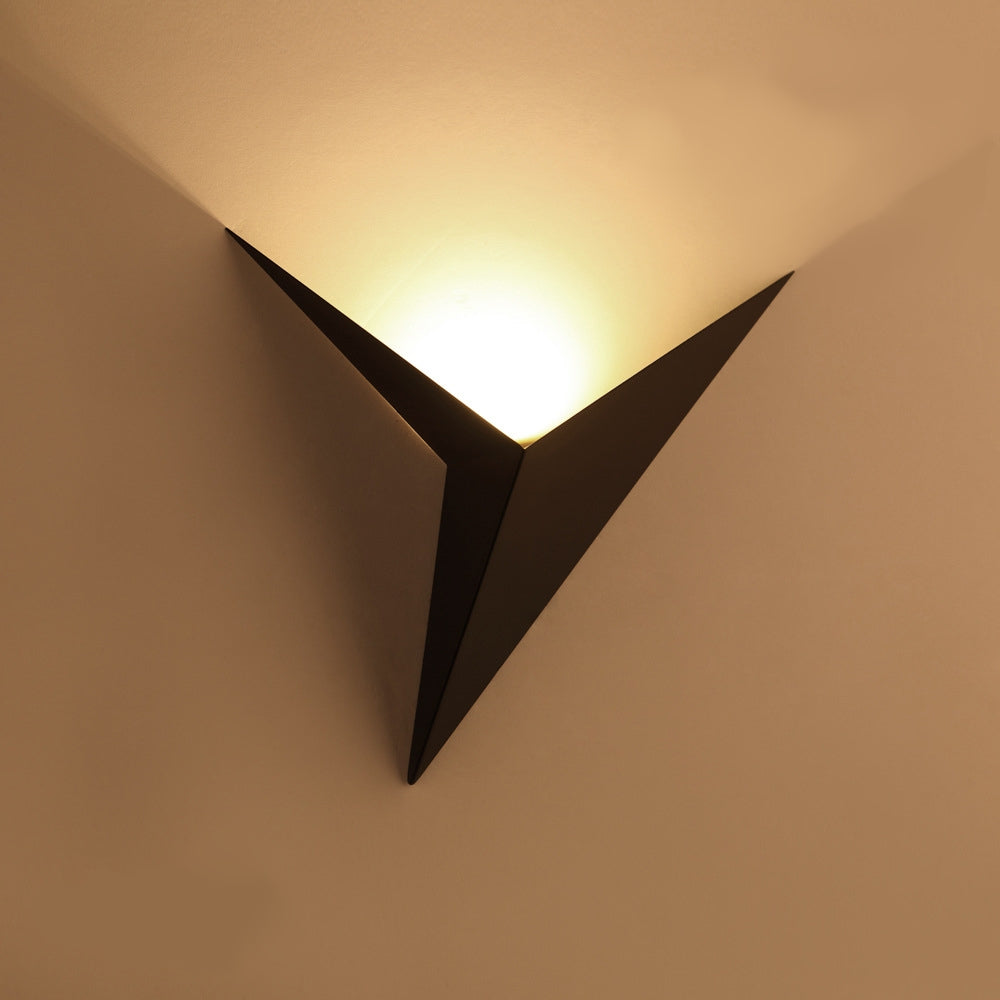 Lámparas de pared de lujo con diseño triangular elegante