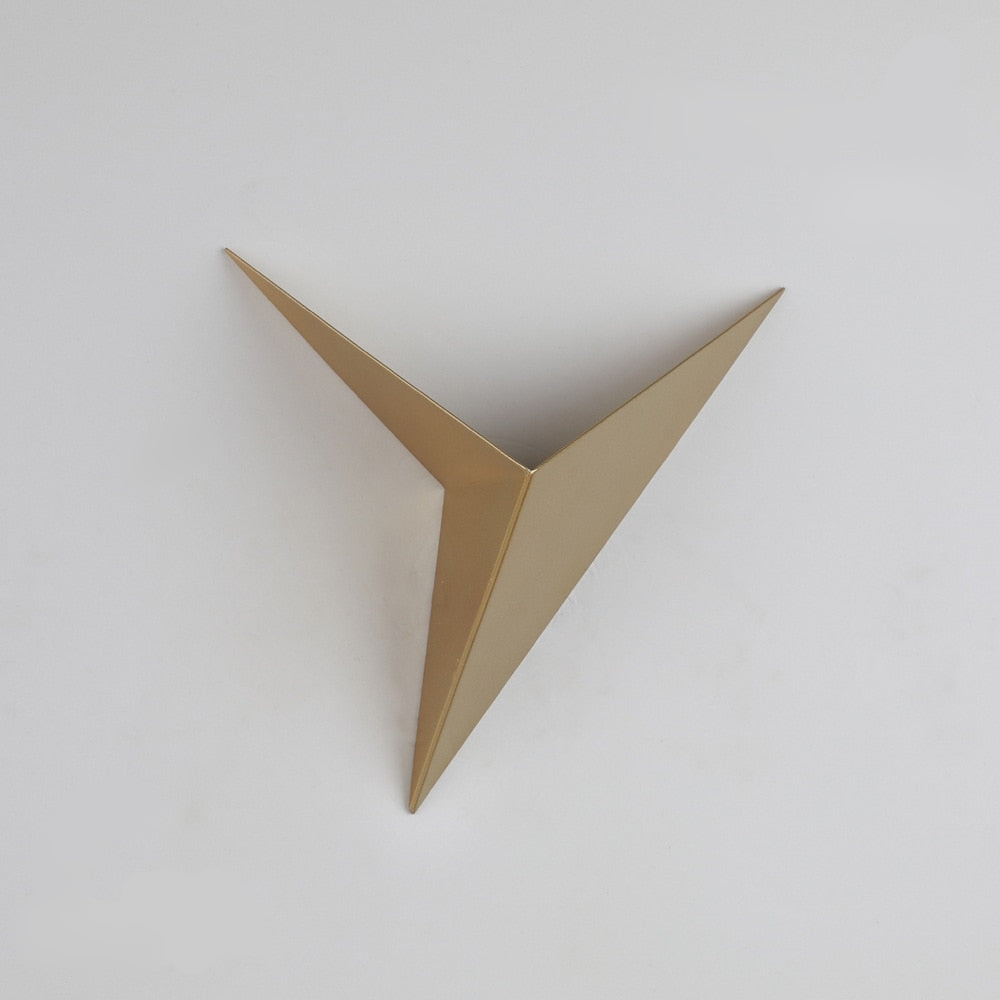 Lámparas de pared de lujo con diseño triangular elegante