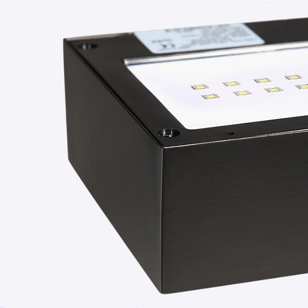 Aplique de pared exterior con iluminación LED hacia arriba y hacia abajo y sensor de movimiento