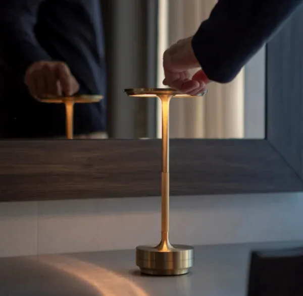 Wireless Table Lamp - product image 6