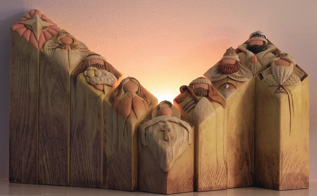 9pcs Heaven Nativity Tree Pillar Statues - product image 3