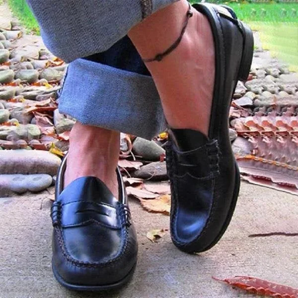 Women Vintage Slip On Loafers Low Heel PU Leather Loafers - product image 1