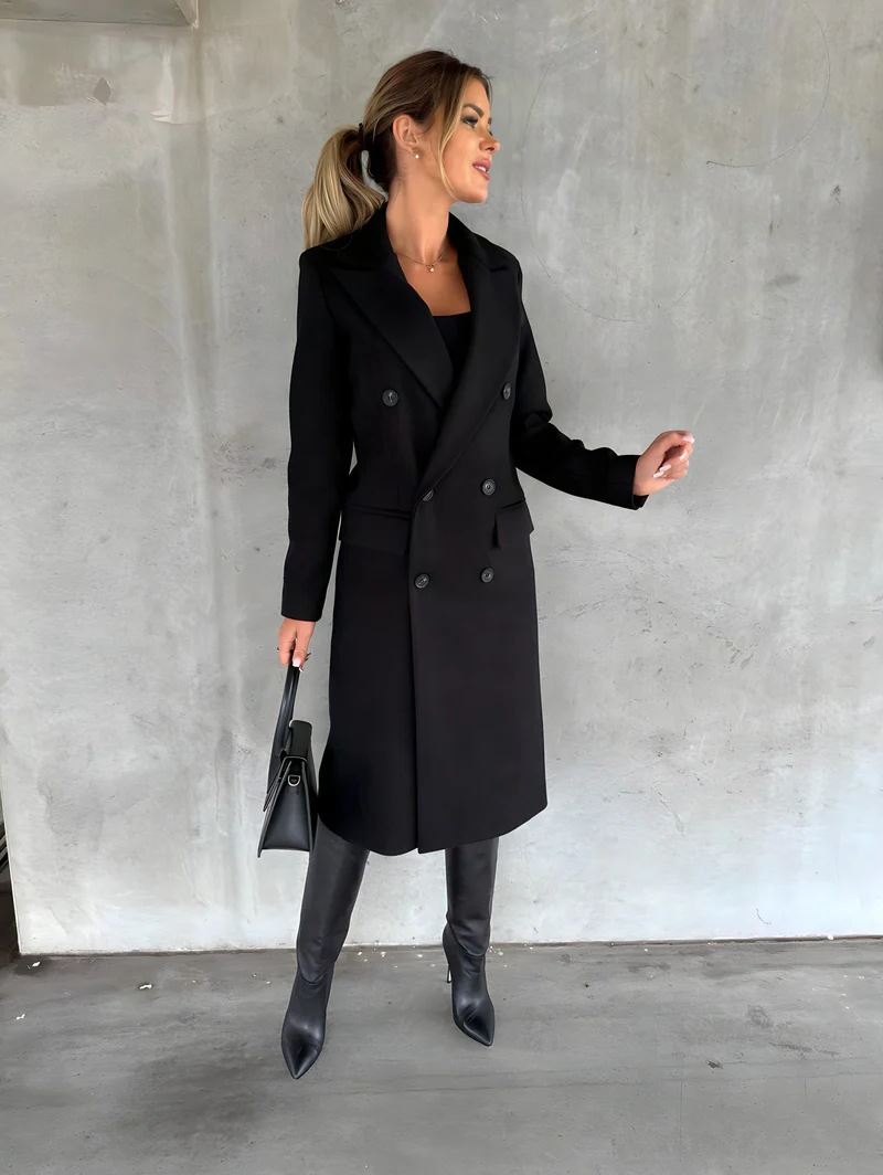Elegant coat with a timeless style - product image 2
