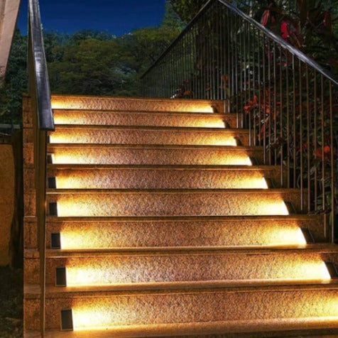 Luces solares para escalones exteriores, impermeables, duraderas y con brillo ambiental