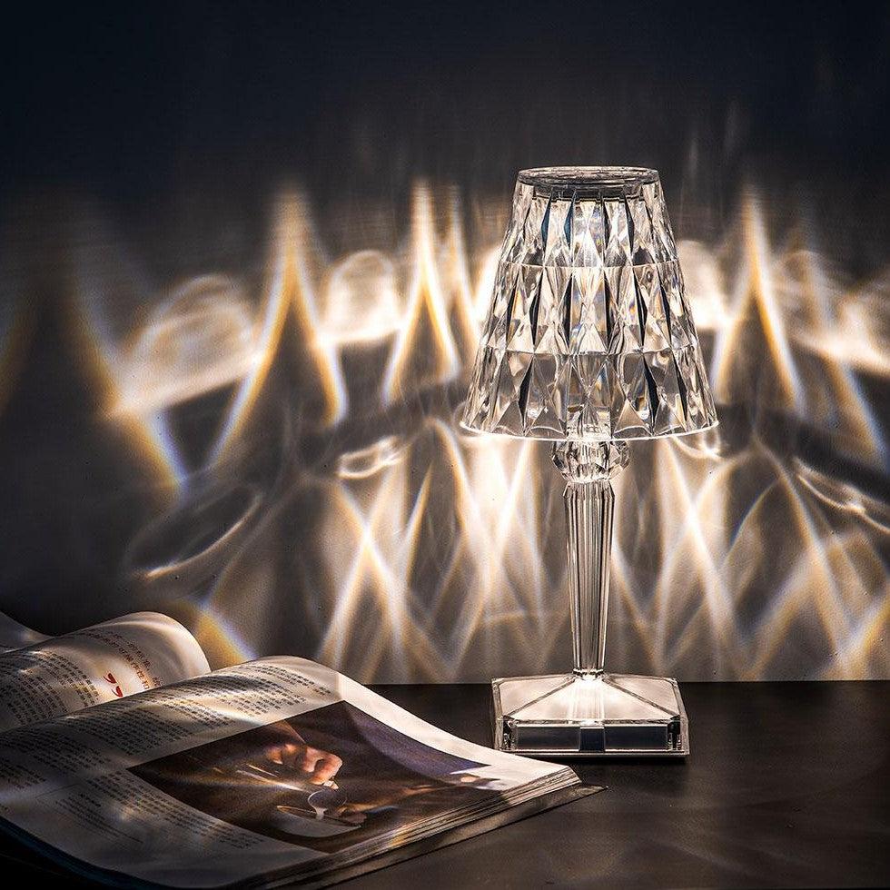 Lámpara elegante con acento de cristal, regulable y recargable para iluminación del hogar