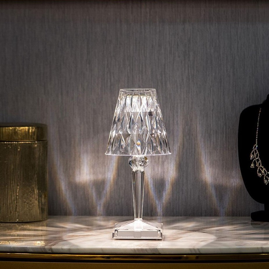 Lámpara elegante con acento de cristal, regulable y recargable para iluminación del hogar