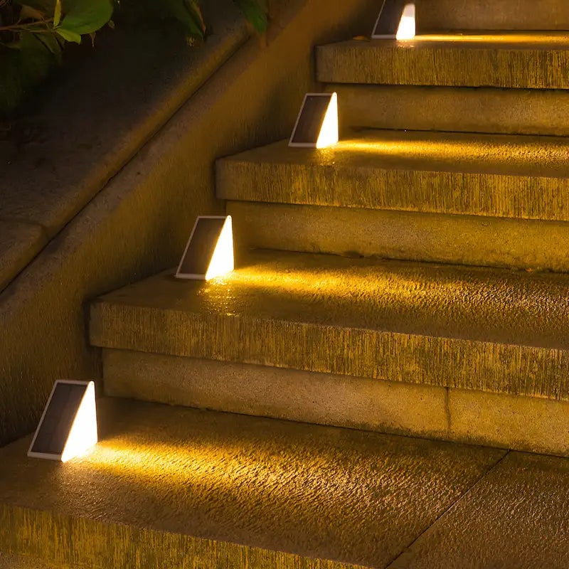 Luces solares de exterior para terraza, impermeables, LED y triangulares, para escalones
