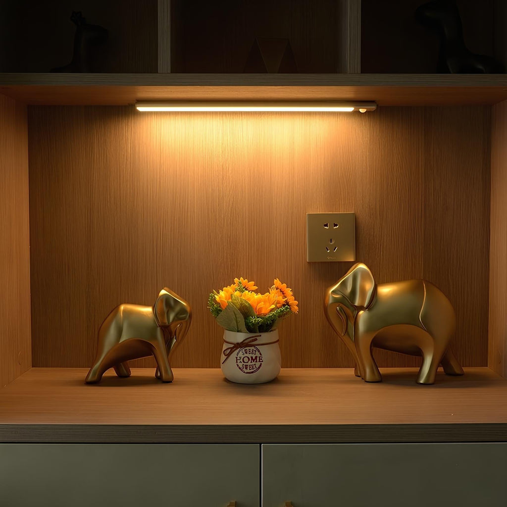 Luces inalámbricas para debajo de gabinetes, con sensor de movimiento LED recargable para armarios