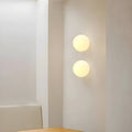 Aplique de pared esférico de montaje al ras con vidrio esmerilado y diseño moderno minimalista