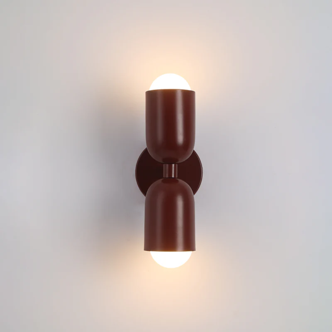 Aplique de pared con iluminación LED doble hacia arriba y hacia abajo y diseño de colores contrastantes