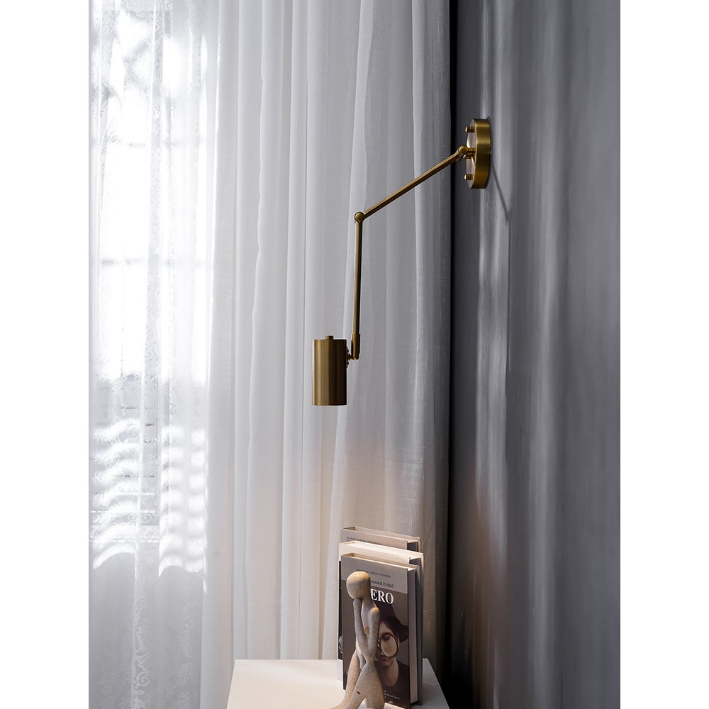 Lámpara de pared con brazo articulado para lectura y cabezal ajustable