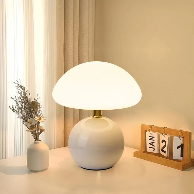Lámpara de mesa retro minimalista con forma de hongo, luz cálida ajustable